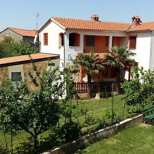 Marija , Vižinada Kroatien